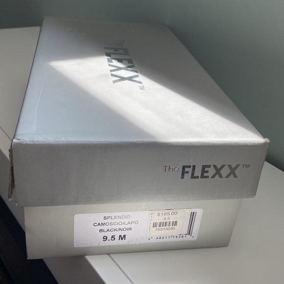 New in box gorgeous loafers. Suede with tassel. - Picture 2 of 6